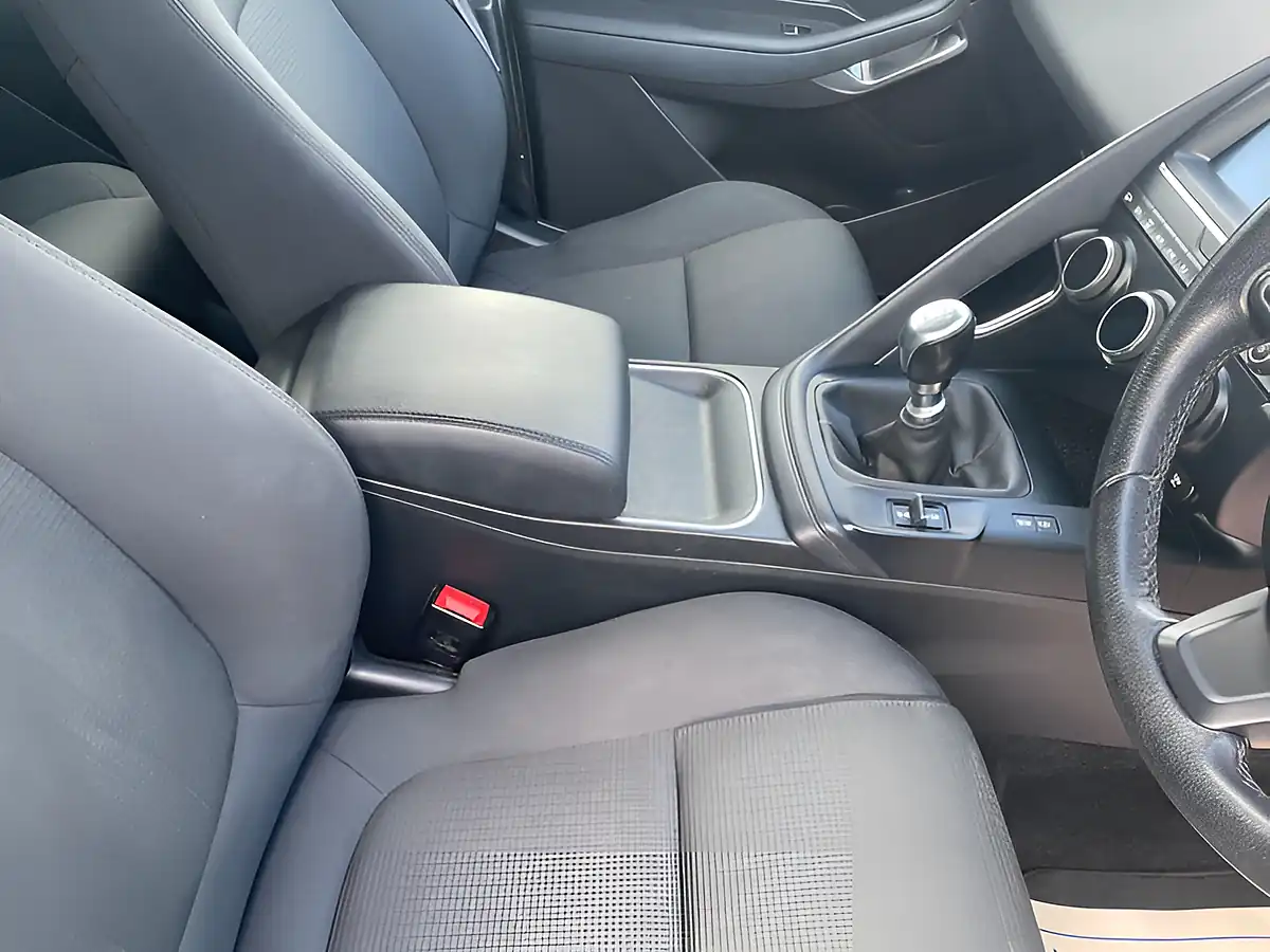 Used 2019 Jaguar E-Pace White - Interior and Exterior details 13