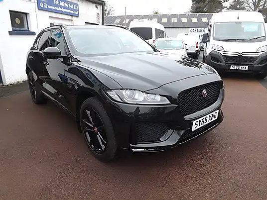 2019 Jaguar F-PACE Chequered Flag D180