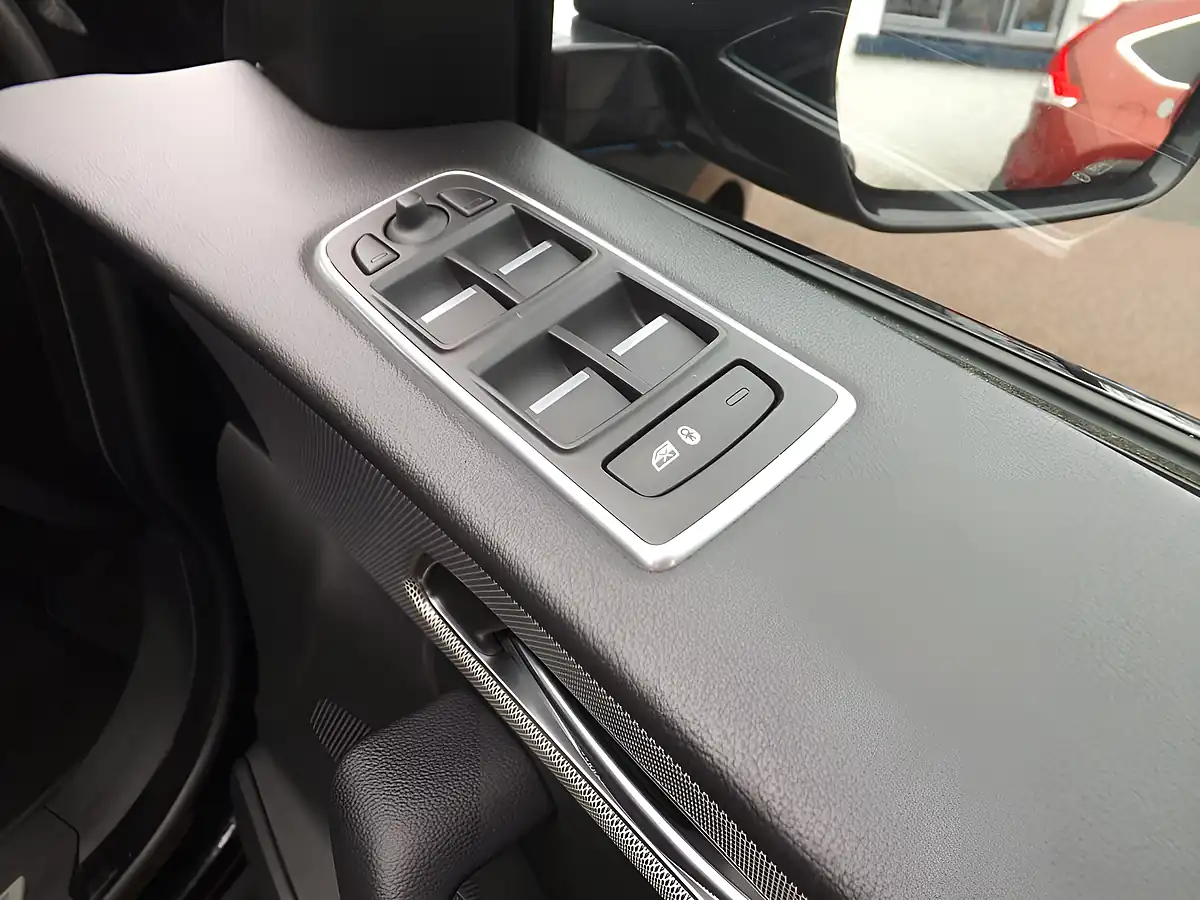 Used 2019 Jaguar F-Pace Chequered Flag Black - Interior and Exterior details 14