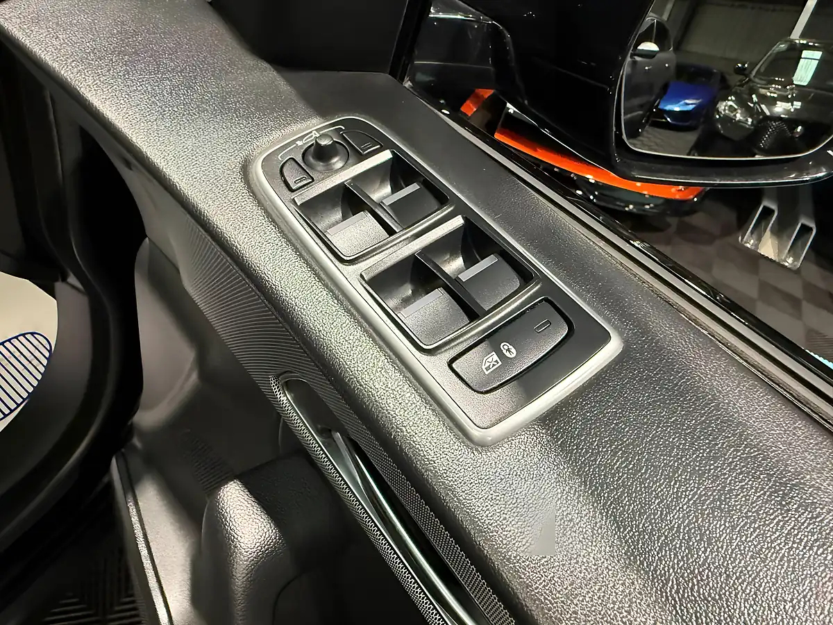 Used 2019 Jaguar F-Pace Chequered Flag Black - Interior and Exterior details 16