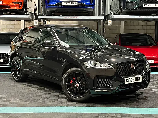 2019 Jaguar F-PACE Chequered Flag D180