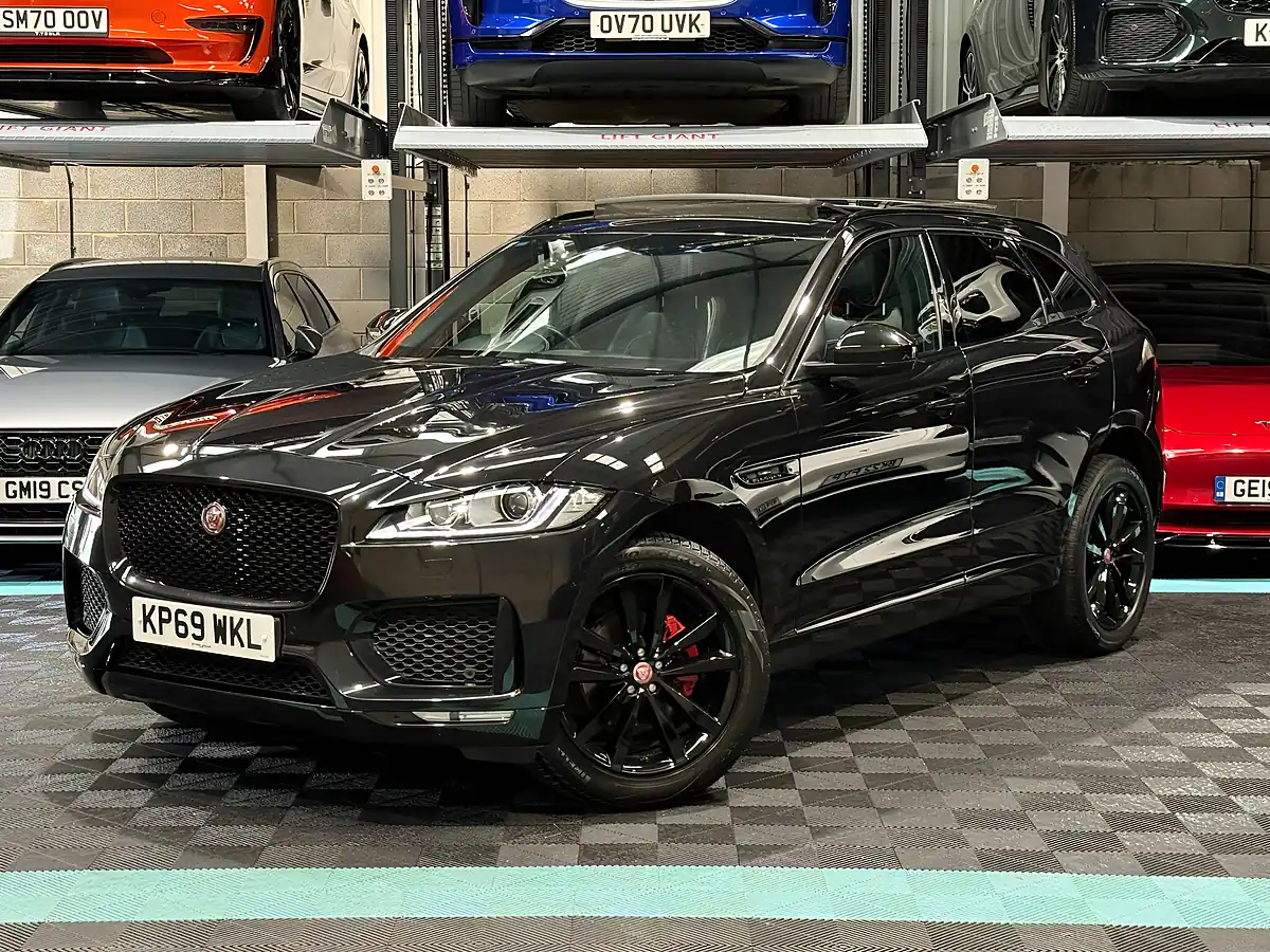 Used 2019 Jaguar F-Pace Chequered Flag Black - Interior and Exterior details 5