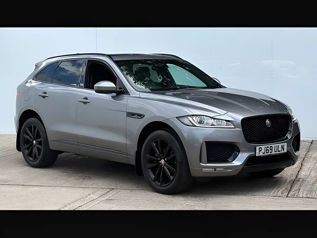 Used 2019 Jaguar F-Pace Chequered Flag Eiger Grey - Front View