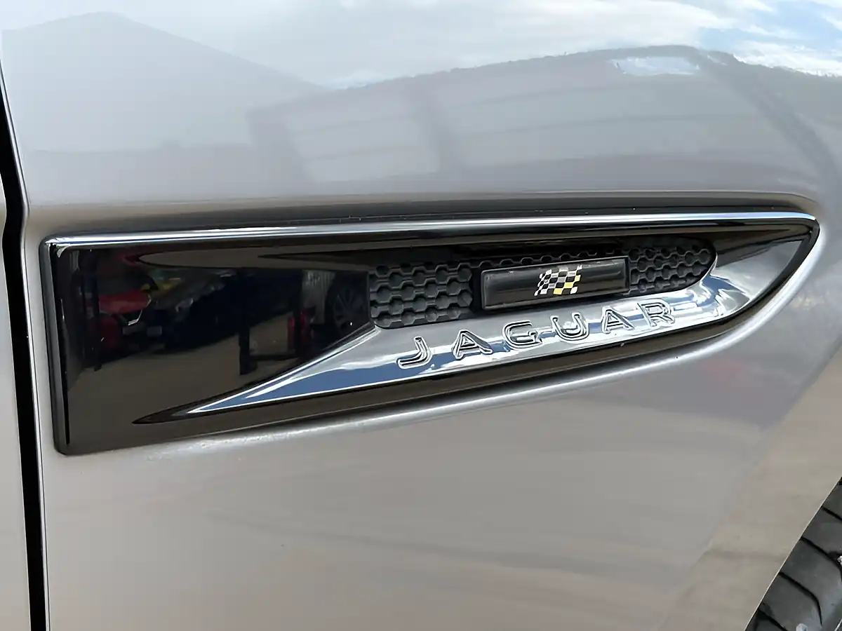 Used 2019 Jaguar F-Pace Chequered Flag Eiger Grey - Interior and Exterior details 10