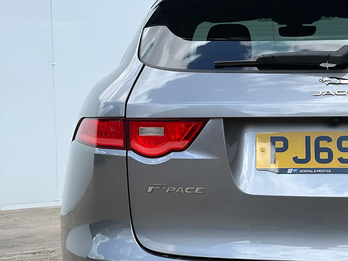 Used 2019 Jaguar F-Pace Chequered Flag Eiger Grey - Interior and Exterior details 14