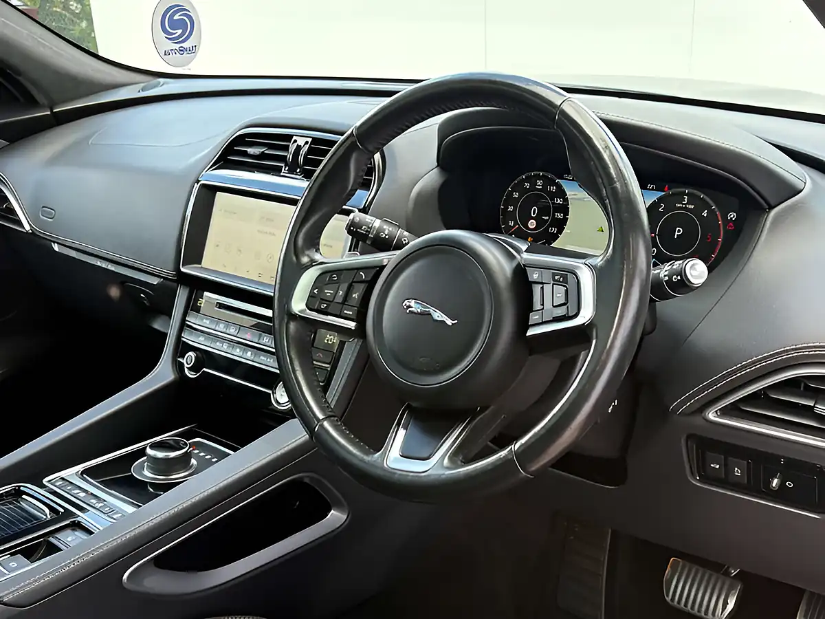 Used 2019 Jaguar F-Pace Chequered Flag Eiger Grey - Interior and Exterior details 17