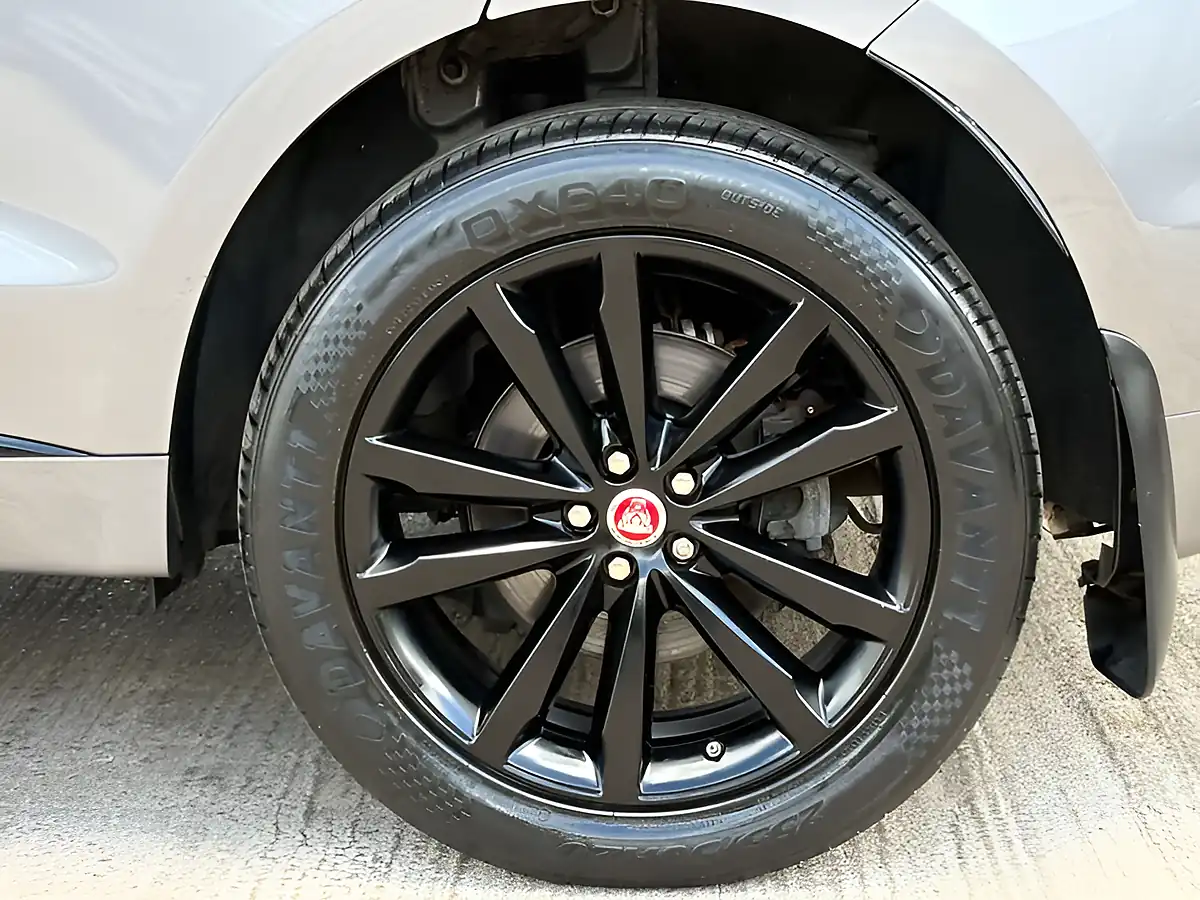 Used 2019 Jaguar F-Pace Chequered Flag Eiger Grey - Interior and Exterior details 18