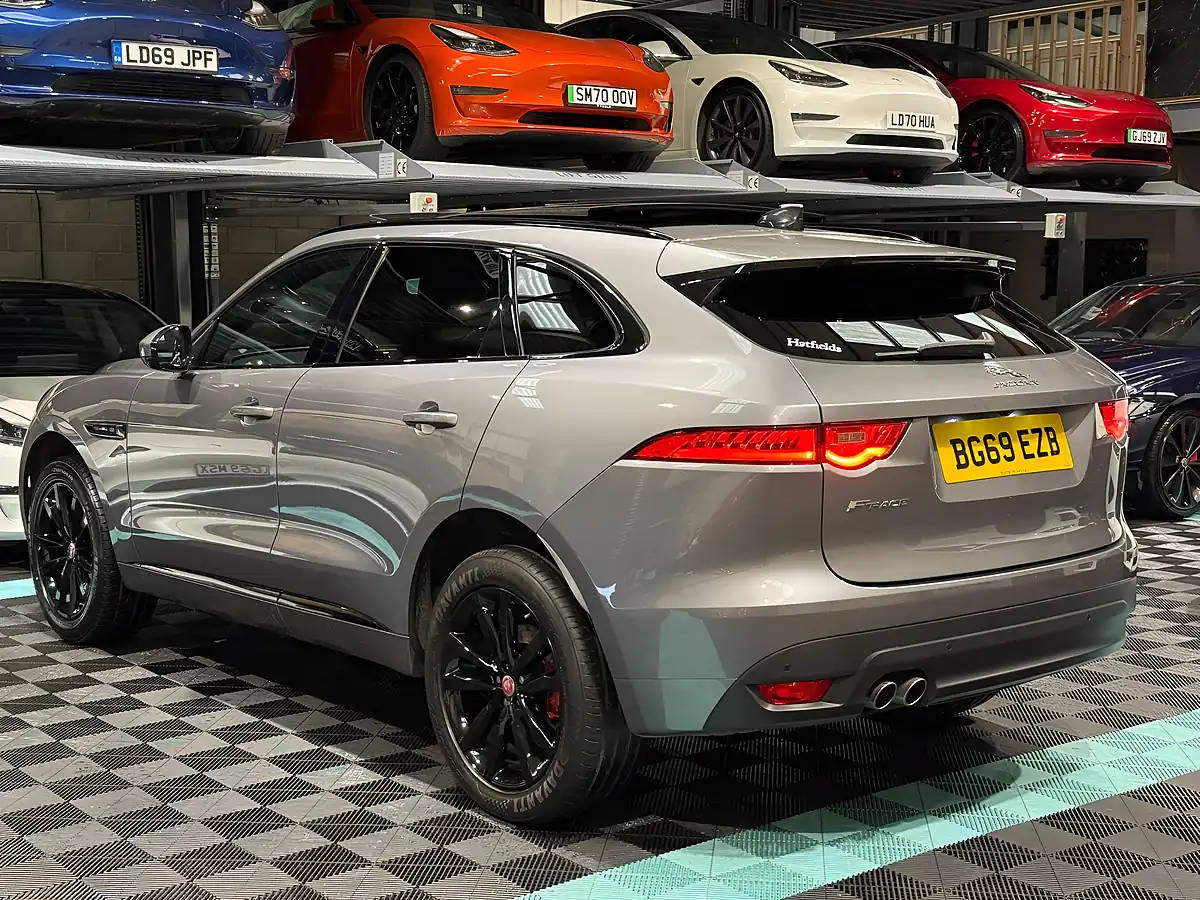 Used 2019 Jaguar F-Pace Chequered Flag Grey - Interior and Exterior details 7