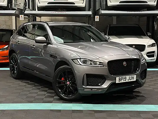 2019 Jaguar F-PACE D180 Chequered Flag
