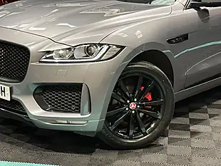 Used 2019 Jaguar F-Pace Chequered Flag Grey - Interior and Exterior details 12