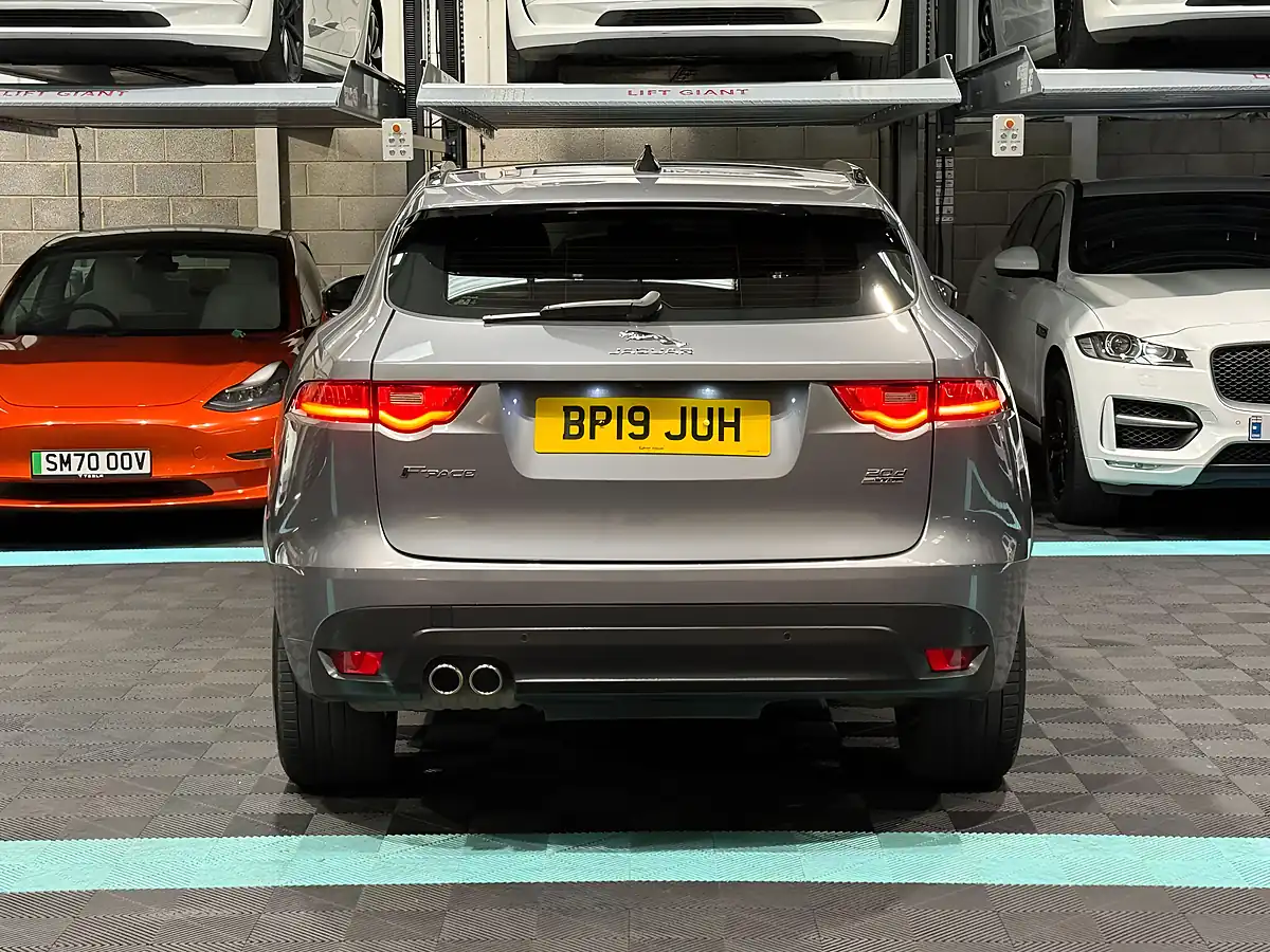 Used 2019 Jaguar F-Pace Chequered Flag Grey - Interior and Exterior details 8