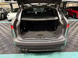 Used 2019 Jaguar F-Pace Chequered Flag Grey - Interior and Exterior details 14