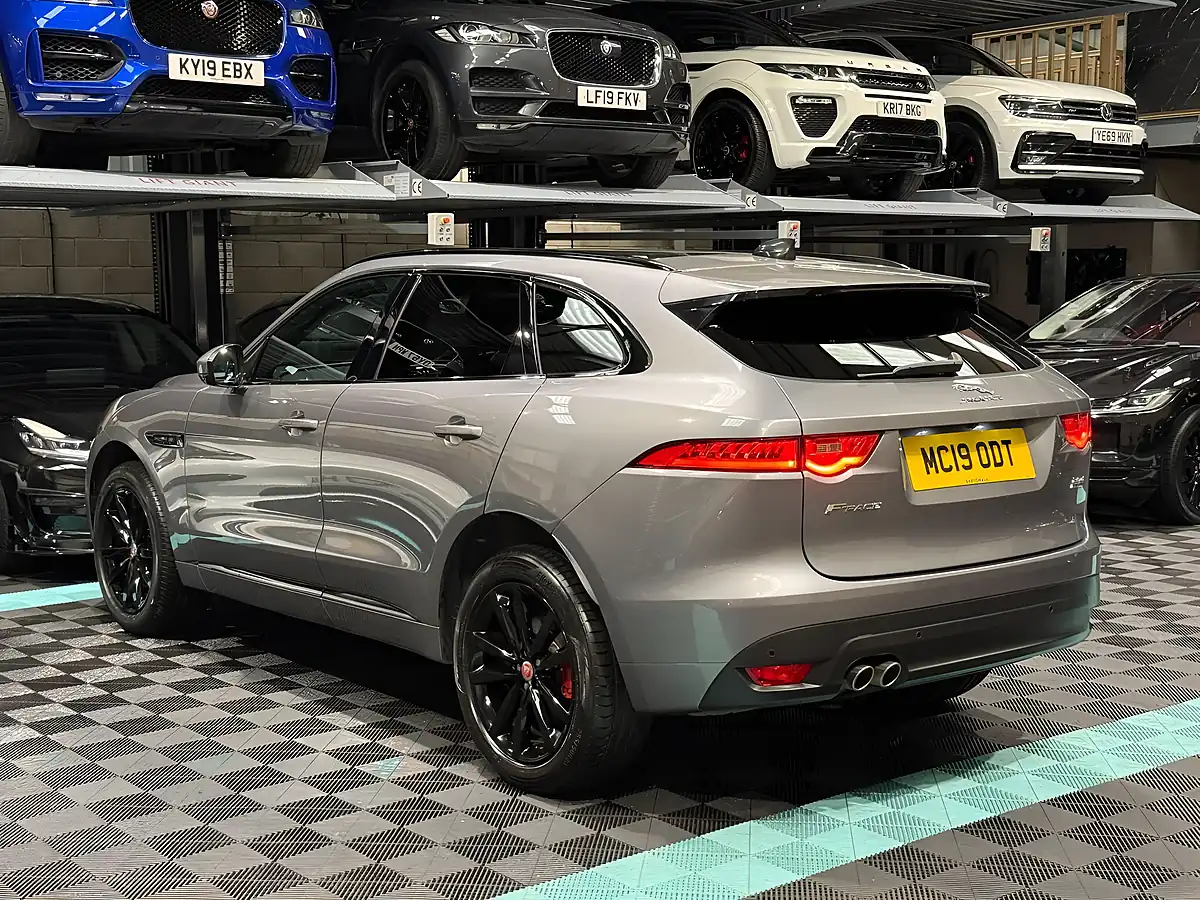 Used 2019 Jaguar F-Pace Chequered Flag Grey - Interior and Exterior details 7