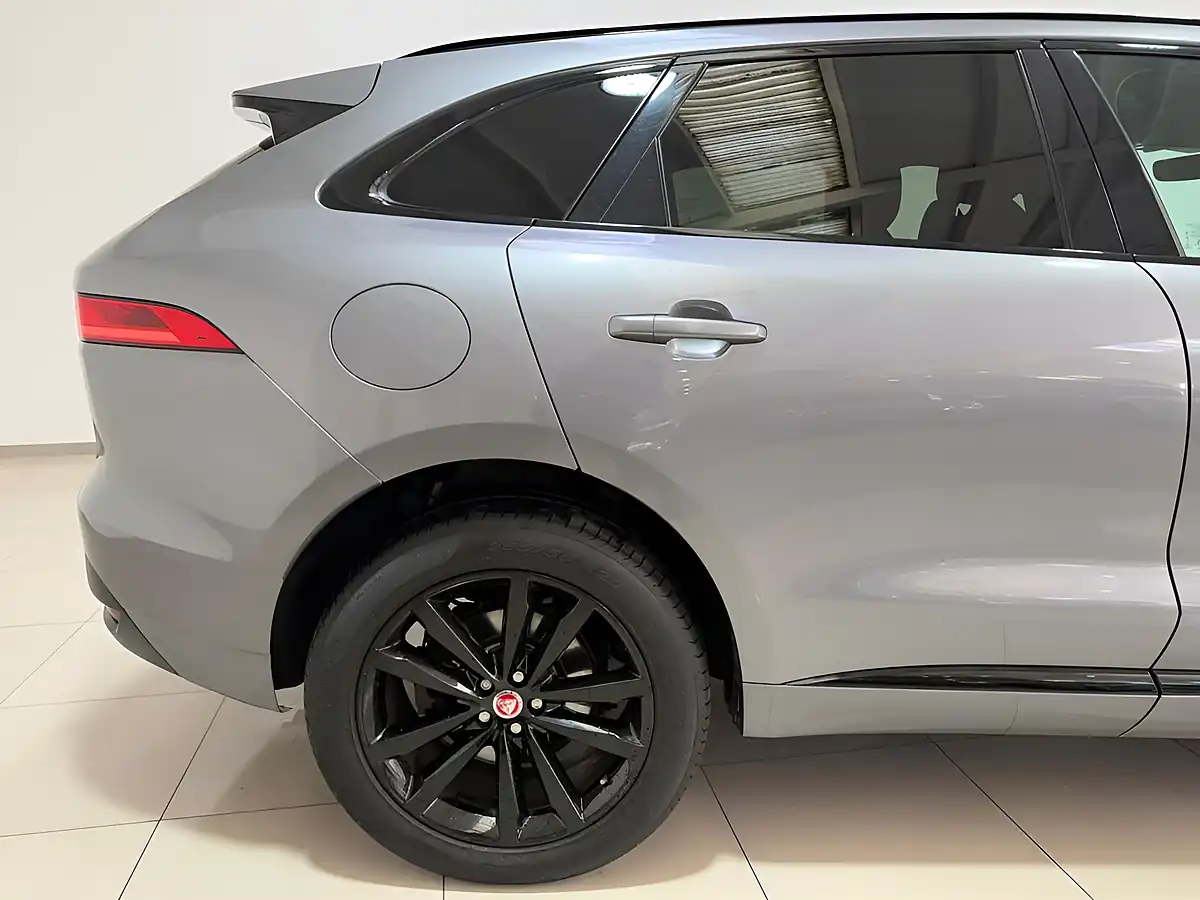Used 2019 Jaguar F-Pace Chequered Flag Grey - Interior and Exterior details 11