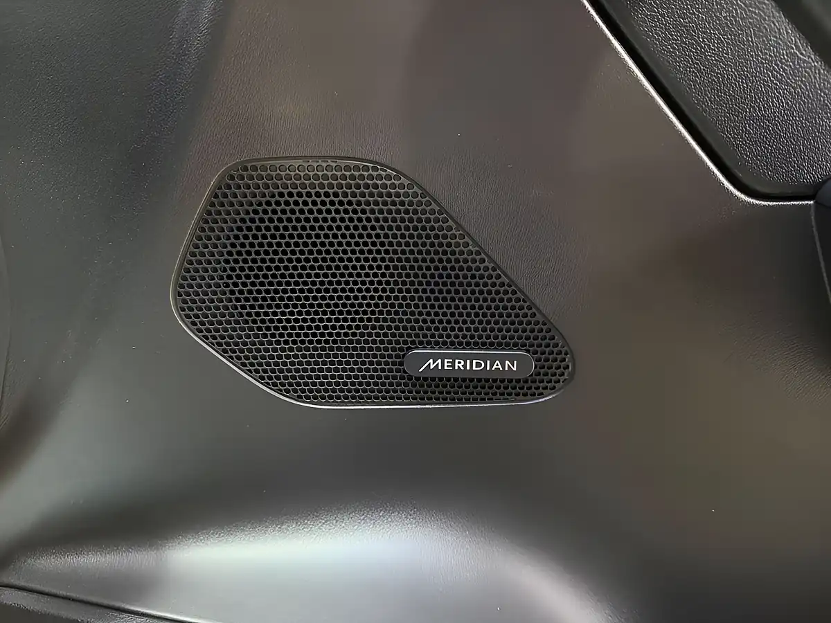 Used 2019 Jaguar F-Pace Chequered Flag Grey - Interior and Exterior details 17