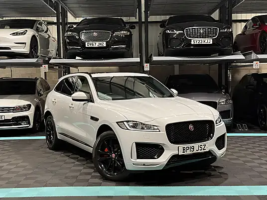 2019 Jaguar F-PACE Chequered Flag