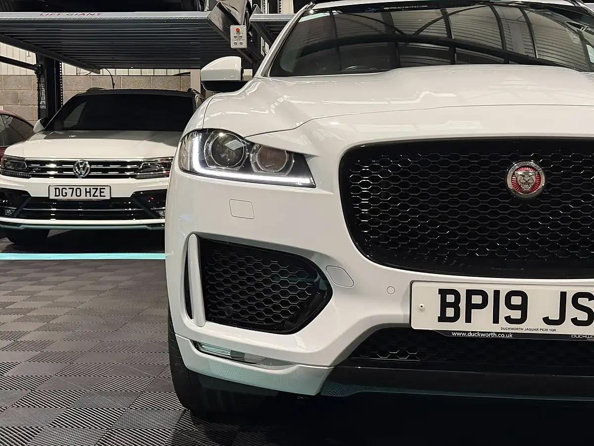 Used 2019 Jaguar F-Pace Chequered Flag White - Interior and Exterior details 15