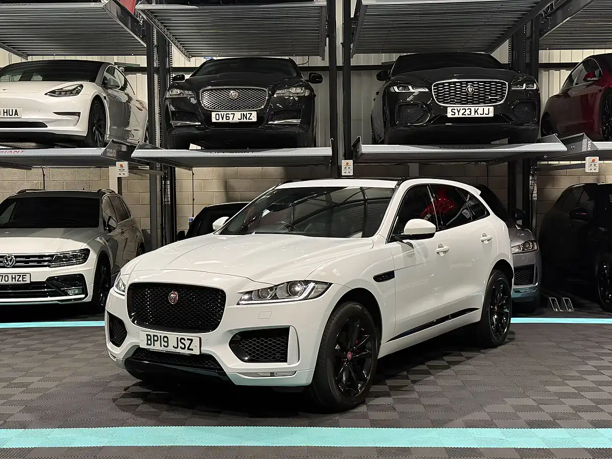 Used 2019 Jaguar F-Pace Chequered Flag White - Interior and Exterior details 5