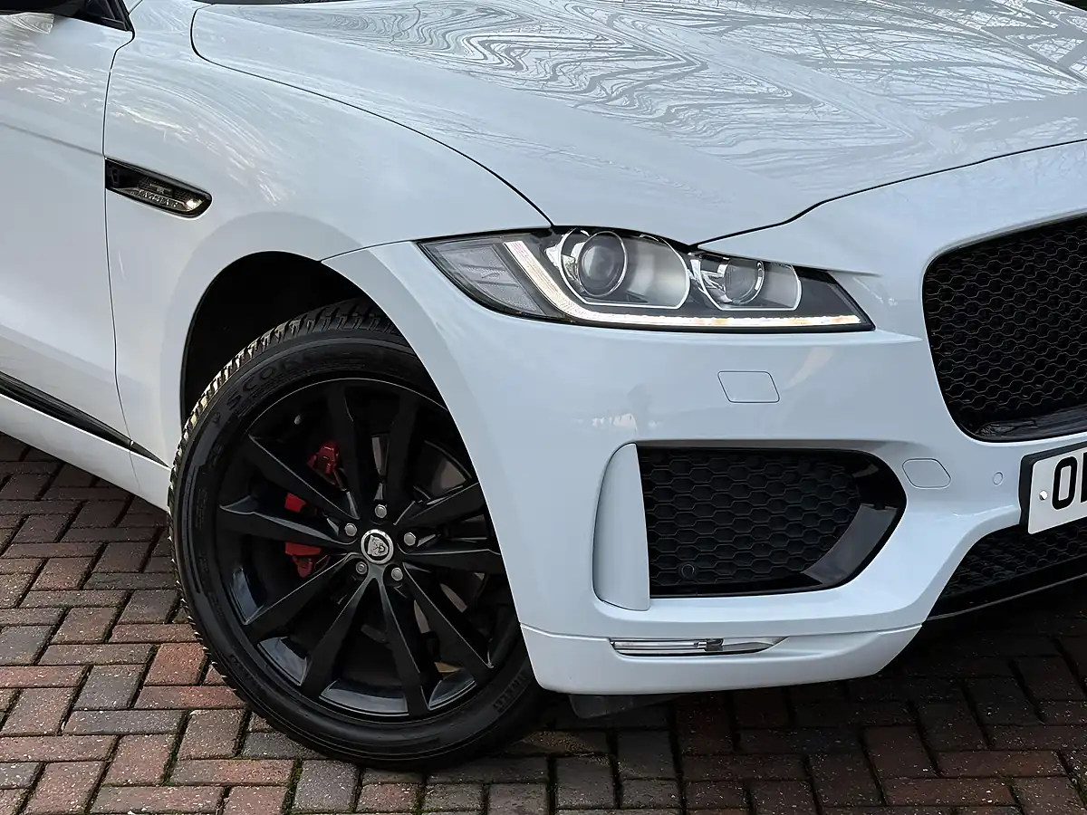 Used 2019 Jaguar F-Pace Chequered Flag White - Interior and Exterior details 11