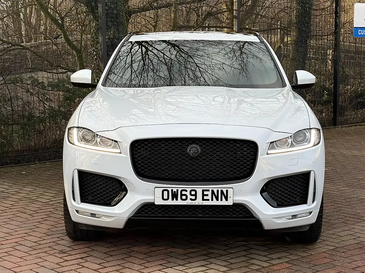 Used 2019 Jaguar F-Pace Chequered Flag White - Interior and Exterior details 4