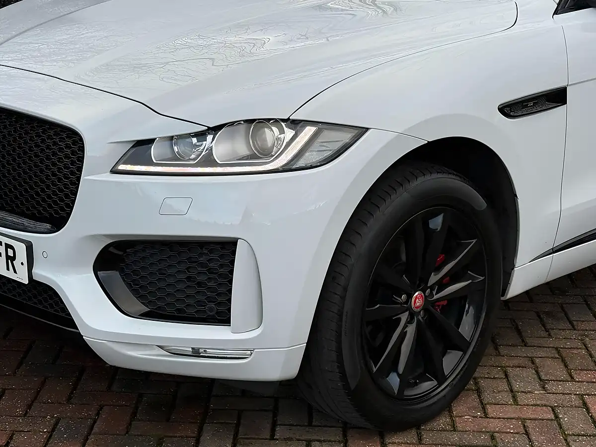 Used 2019 Jaguar F-Pace Chequered Flag White - Interior and Exterior details 12
