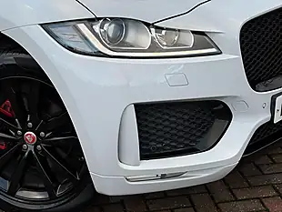 Used 2019 Jaguar F-Pace Chequered Flag White - Interior and Exterior details 13