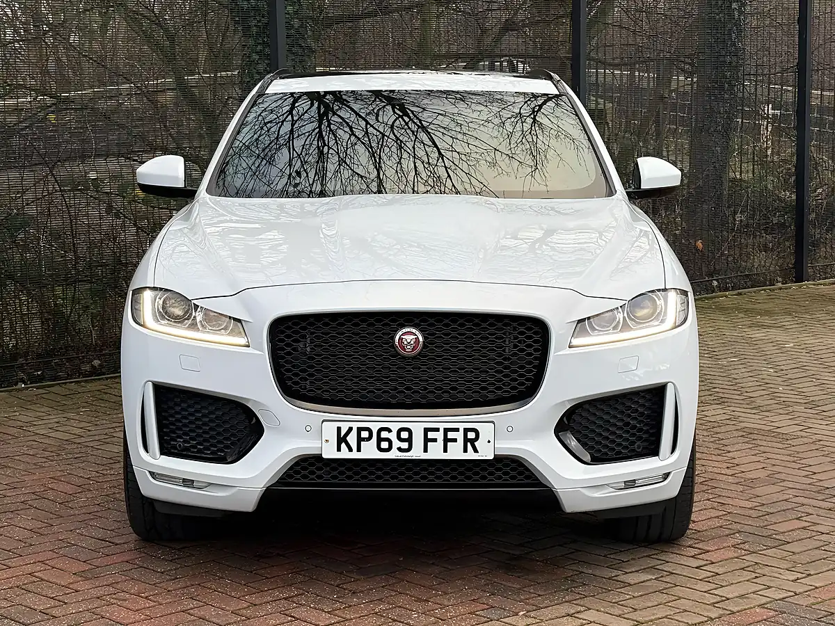 Used 2019 Jaguar F-Pace Chequered Flag White - Interior and Exterior details 4