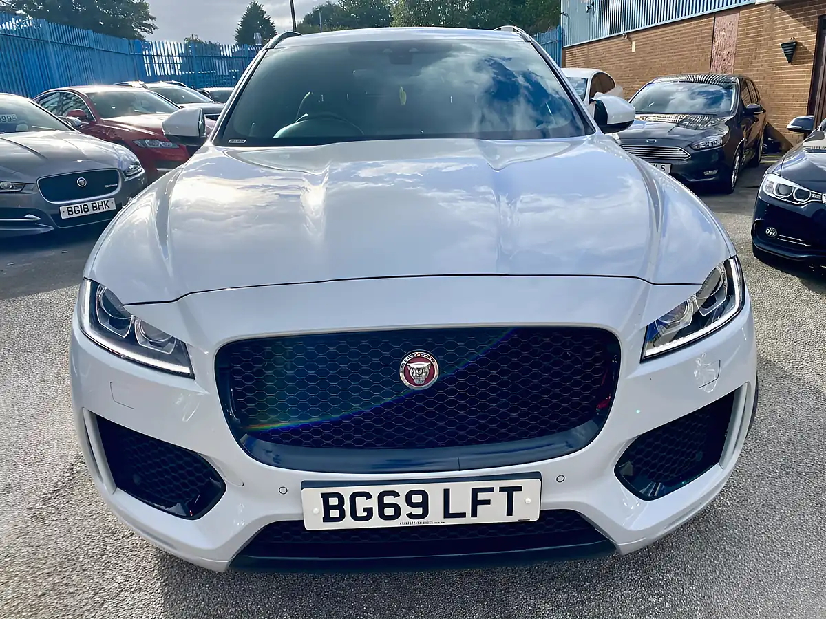 Used 2019 Jaguar F-Pace Chequered Flag White - Interior and Exterior details 5