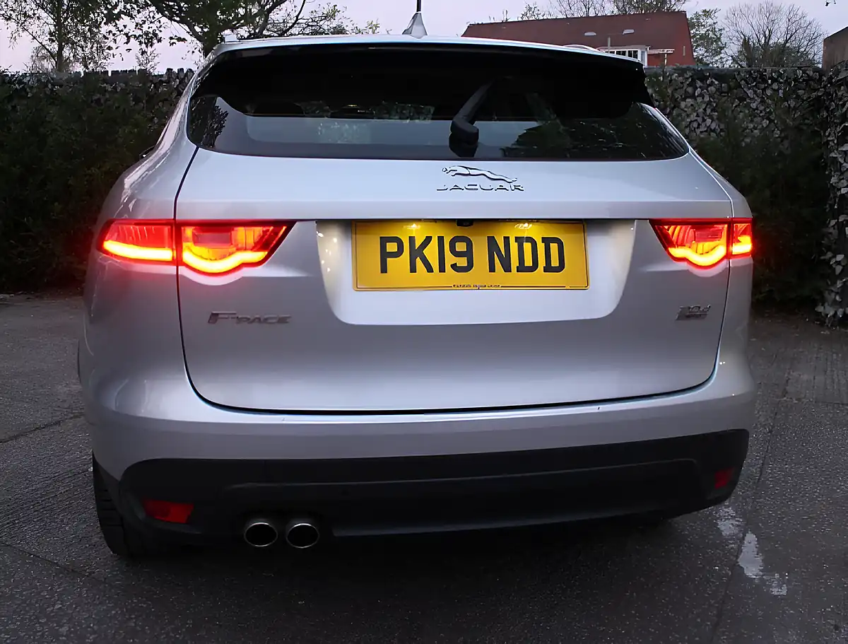 Used 2019 Jaguar F-Pace Prestige Silver - Interior and Exterior details 8