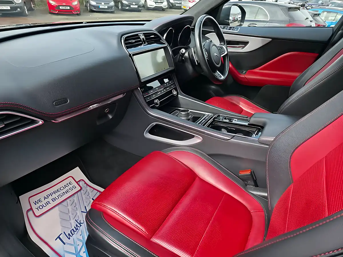 Used 2019 Jaguar F-Pace R-Sport Black - Interior and Exterior details 4