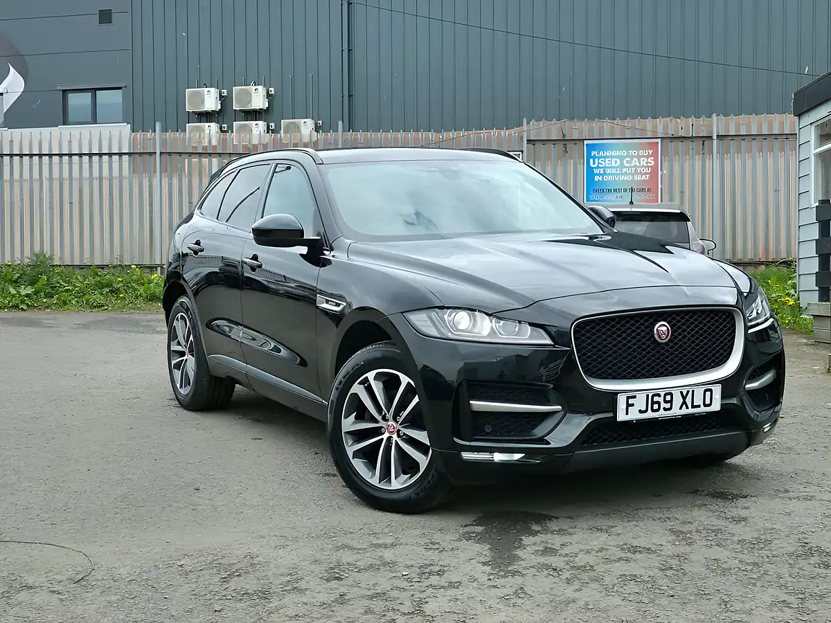 Used 2019 Jaguar F-Pace R-Sport Black - Interior and Exterior details 5
