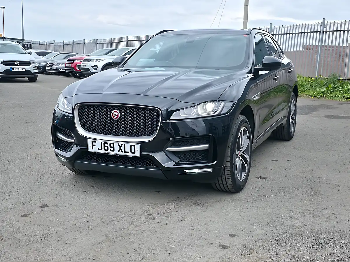 Used 2019 Jaguar F-Pace R-Sport Black - Interior and Exterior details 6