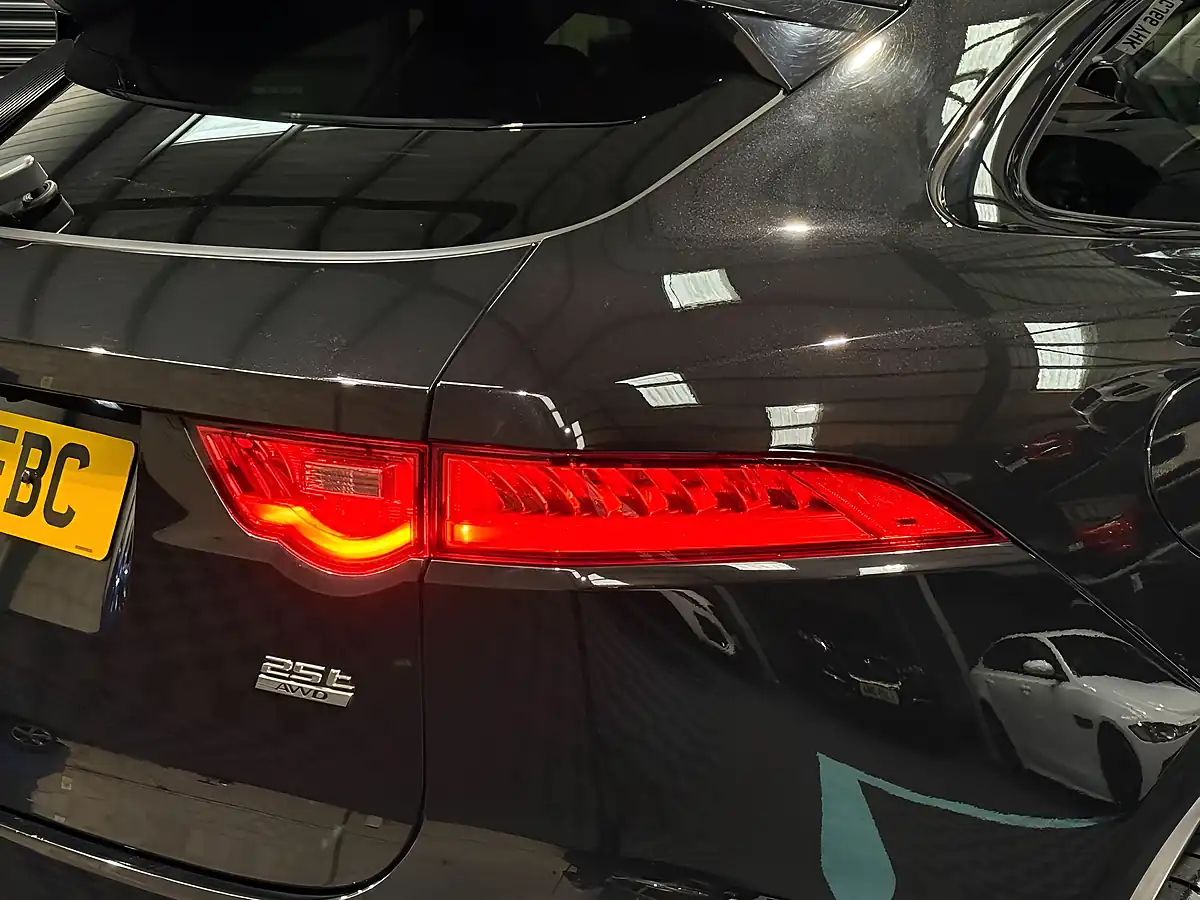 Used 2019 Jaguar F-Pace R-Sport Black - Interior and Exterior details 11