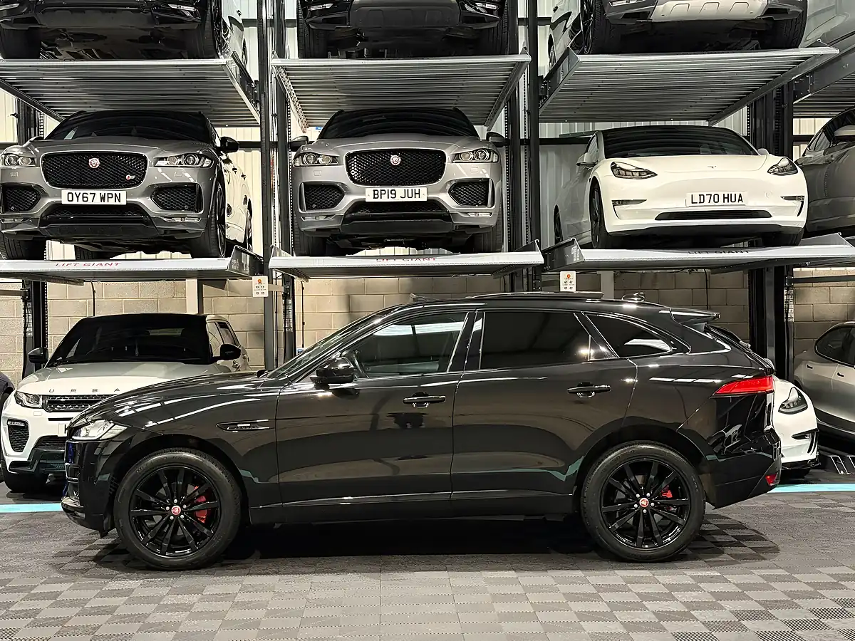 Used 2019 Jaguar F-Pace R-Sport Black - Interior and Exterior details 6