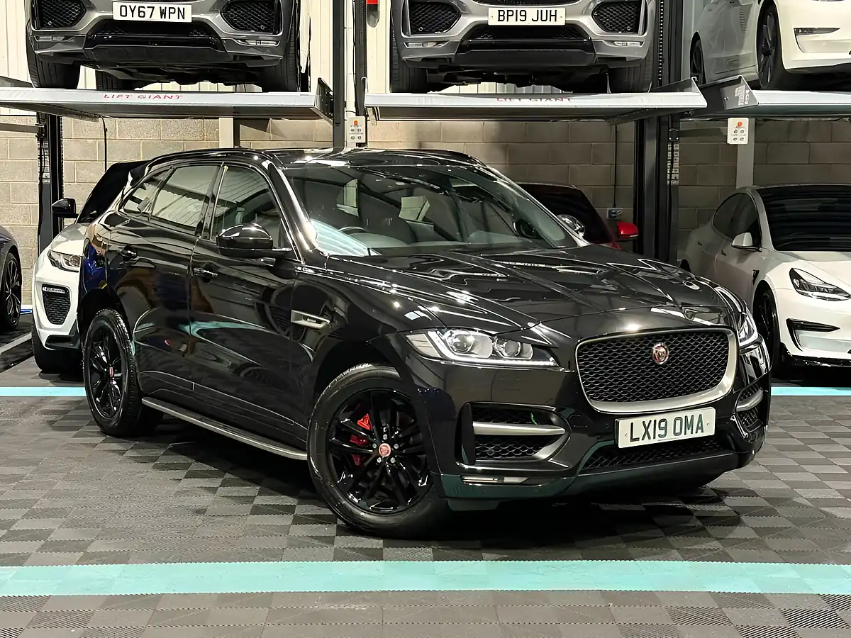 Used 2019 Jaguar F-Pace R-Sport Black - Front View