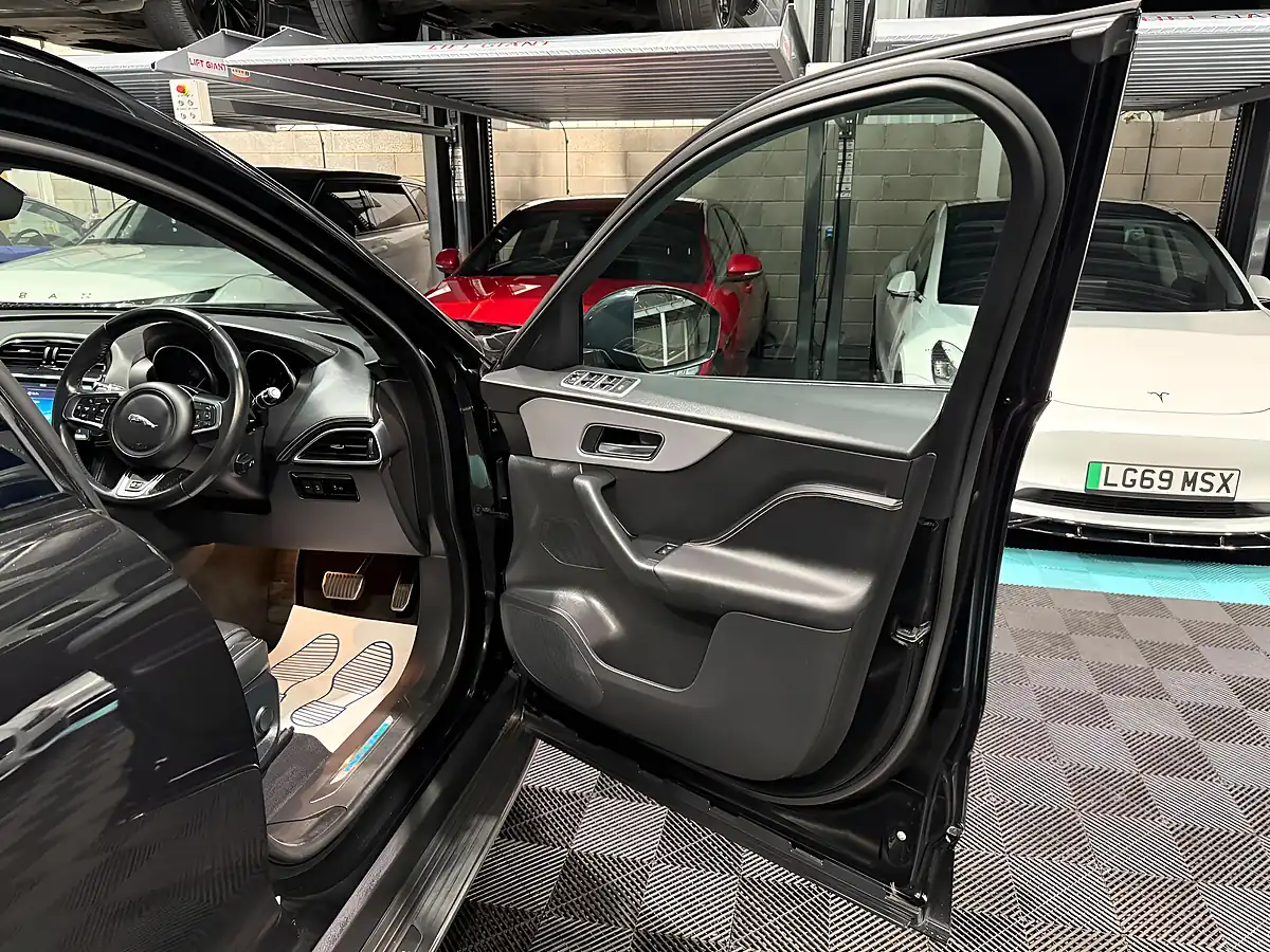 Used 2019 Jaguar F-Pace R-Sport Black - Interior and Exterior details 13
