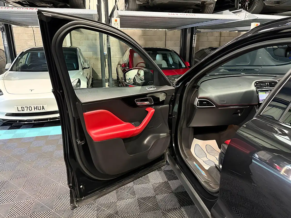 Used 2019 Jaguar F-Pace R-Sport Black - Interior and Exterior details 16