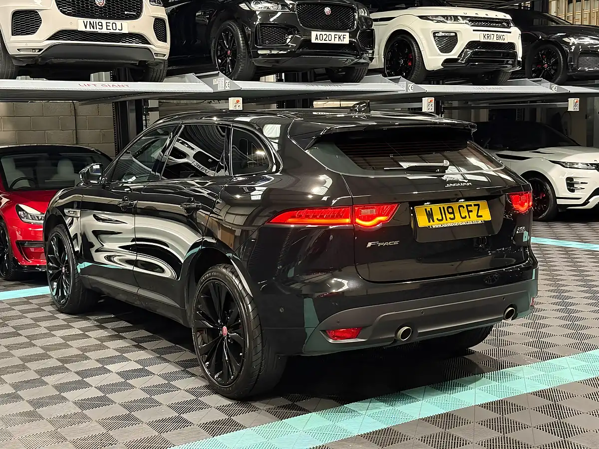 Used 2019 Jaguar F-Pace R-Sport Black - Interior and Exterior details 7