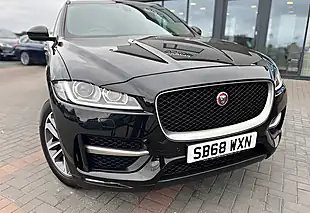 Used 2019 Jaguar F-Pace R-Sport Black - Interior and Exterior details 4