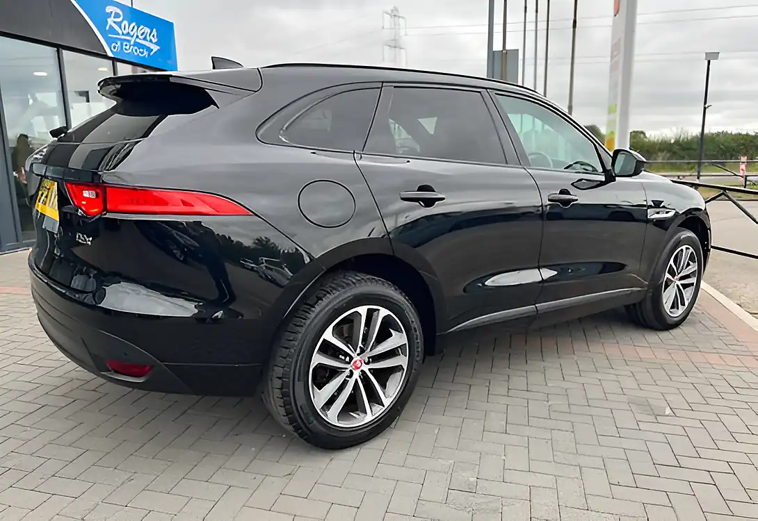 Used 2019 Jaguar F-Pace R-Sport Black - Interior and Exterior details 6