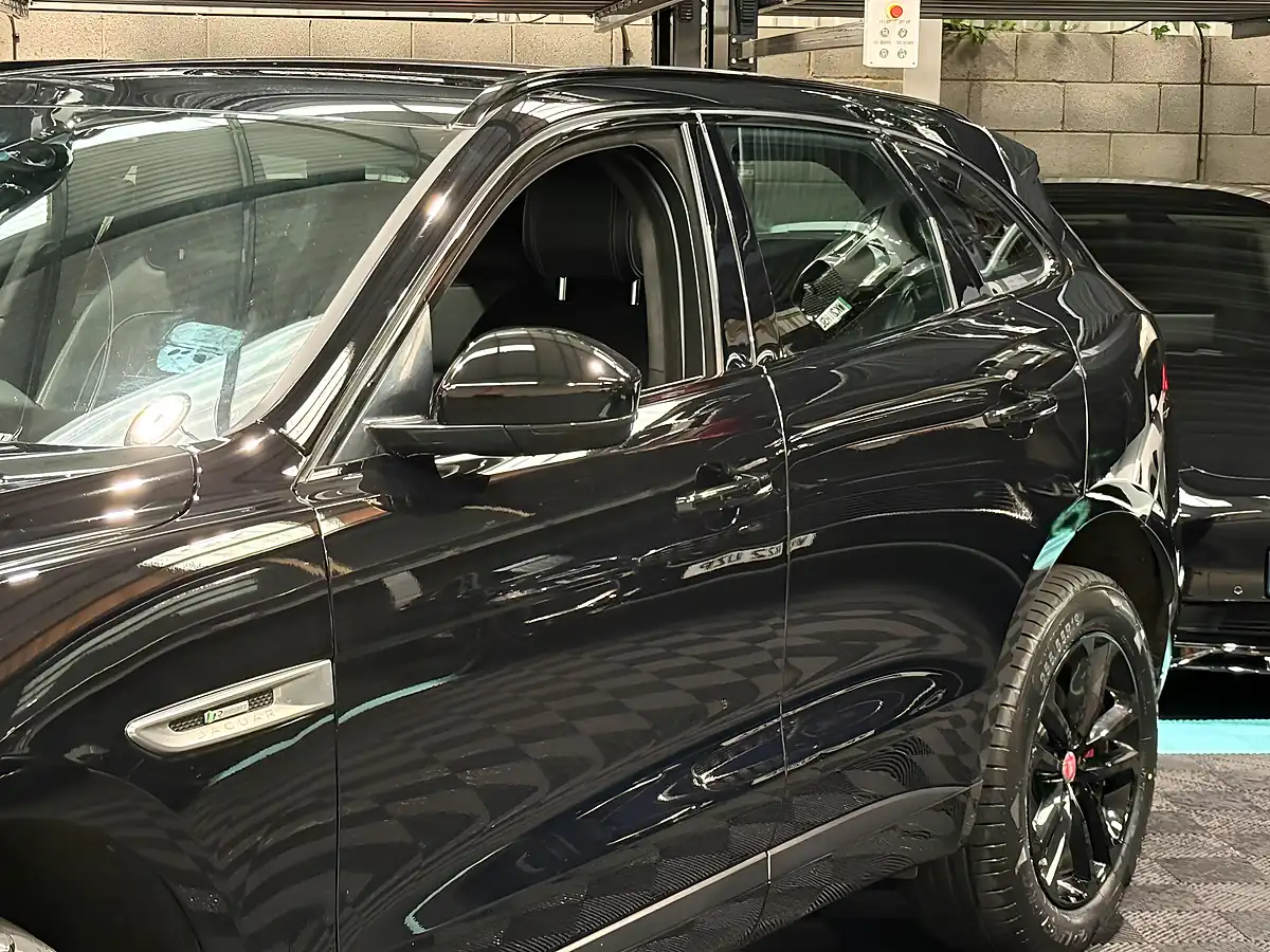 Used 2019 Jaguar F-Pace R-Sport Black - Interior and Exterior details 10