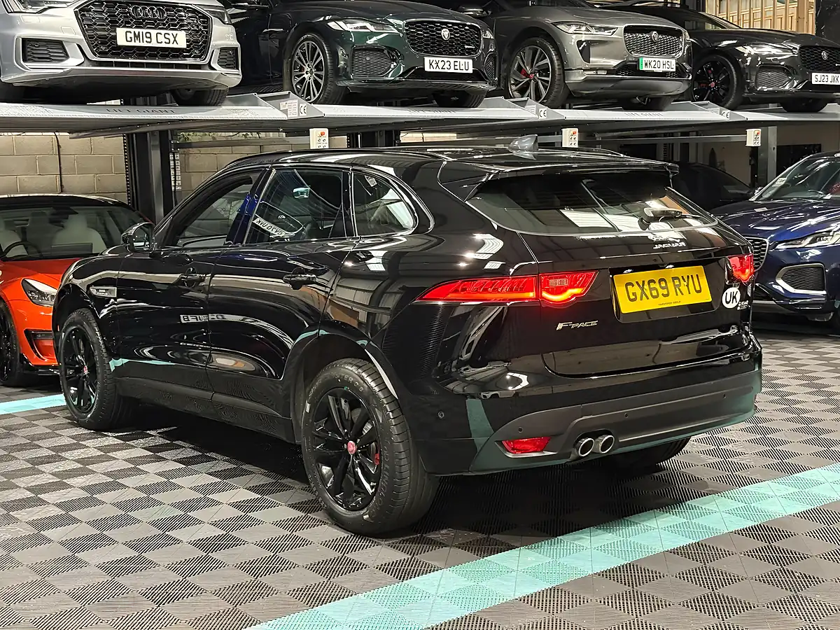 Used 2019 Jaguar F-Pace R-Sport Black - Interior and Exterior details 7