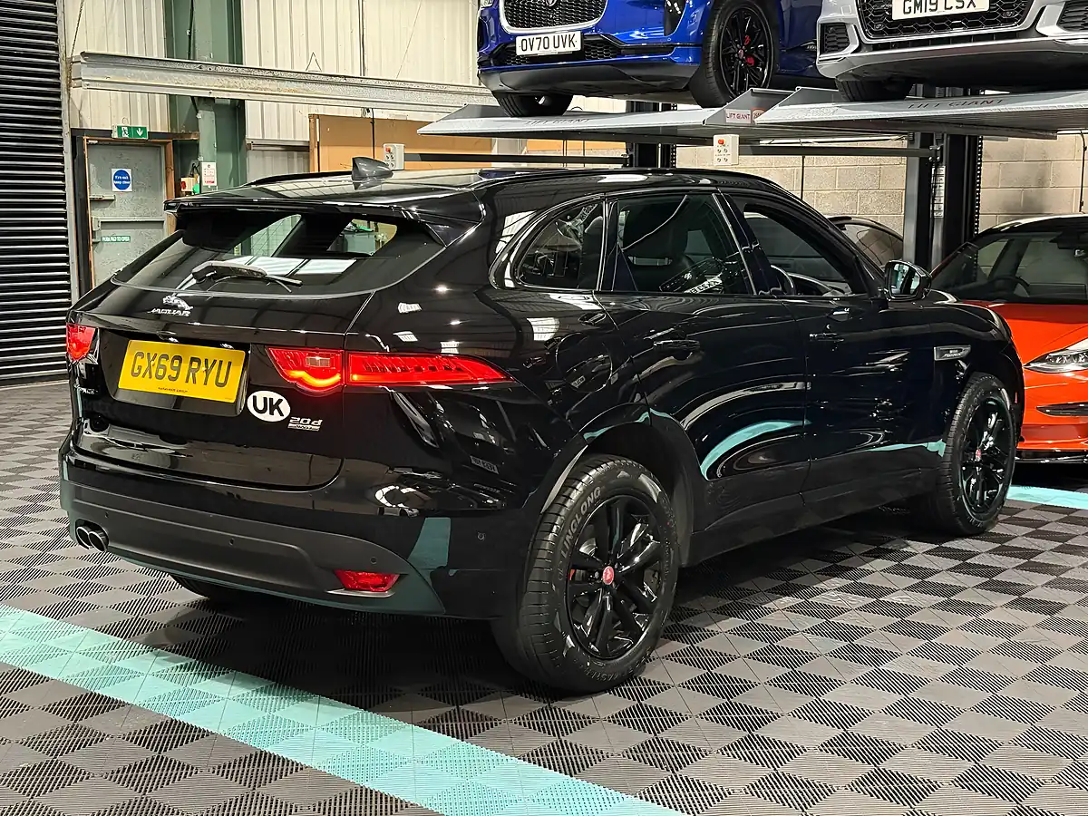 Used 2019 Jaguar F-Pace R-Sport Black - Interior and Exterior details 9