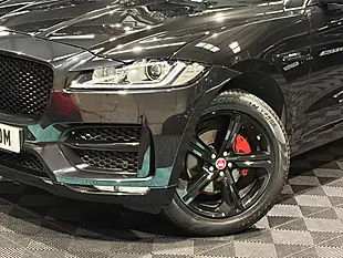 Used 2019 Jaguar F-Pace R-Sport Black - Interior and Exterior details 10