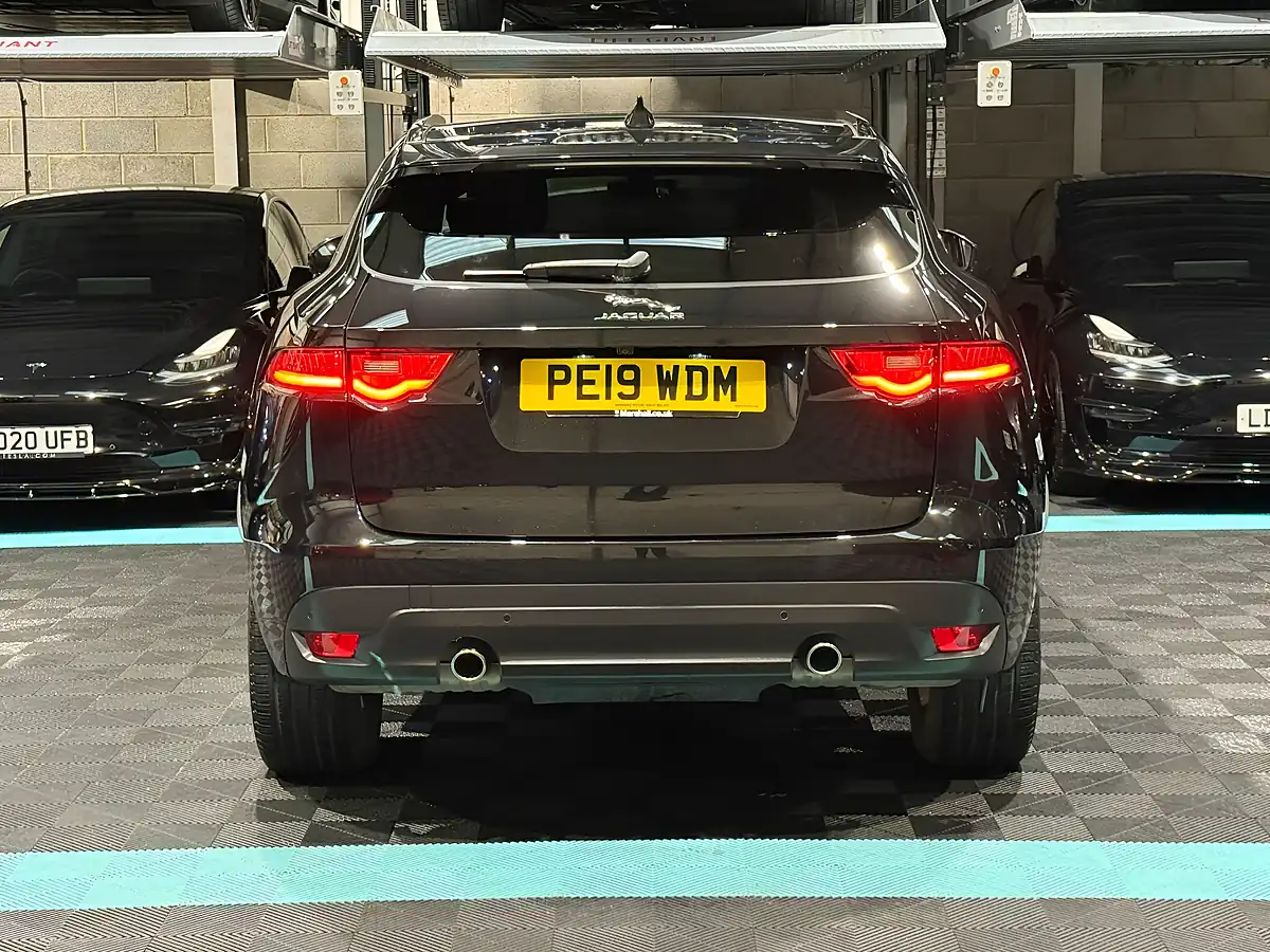 Used 2019 Jaguar F-Pace R-Sport Black - Interior and Exterior details 7