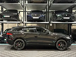 Used 2019 Jaguar F-Pace R-Sport Black - Interior and Exterior details 9