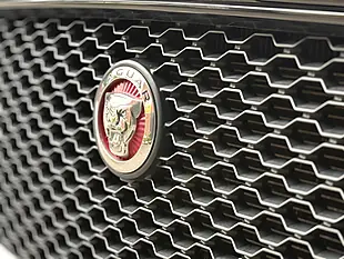 Used 2019 Jaguar F-Pace R-Sport Black - Interior and Exterior details 19
