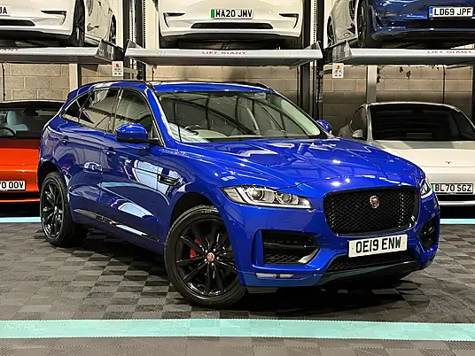 2019 Jaguar F-PACE R-Sport D180