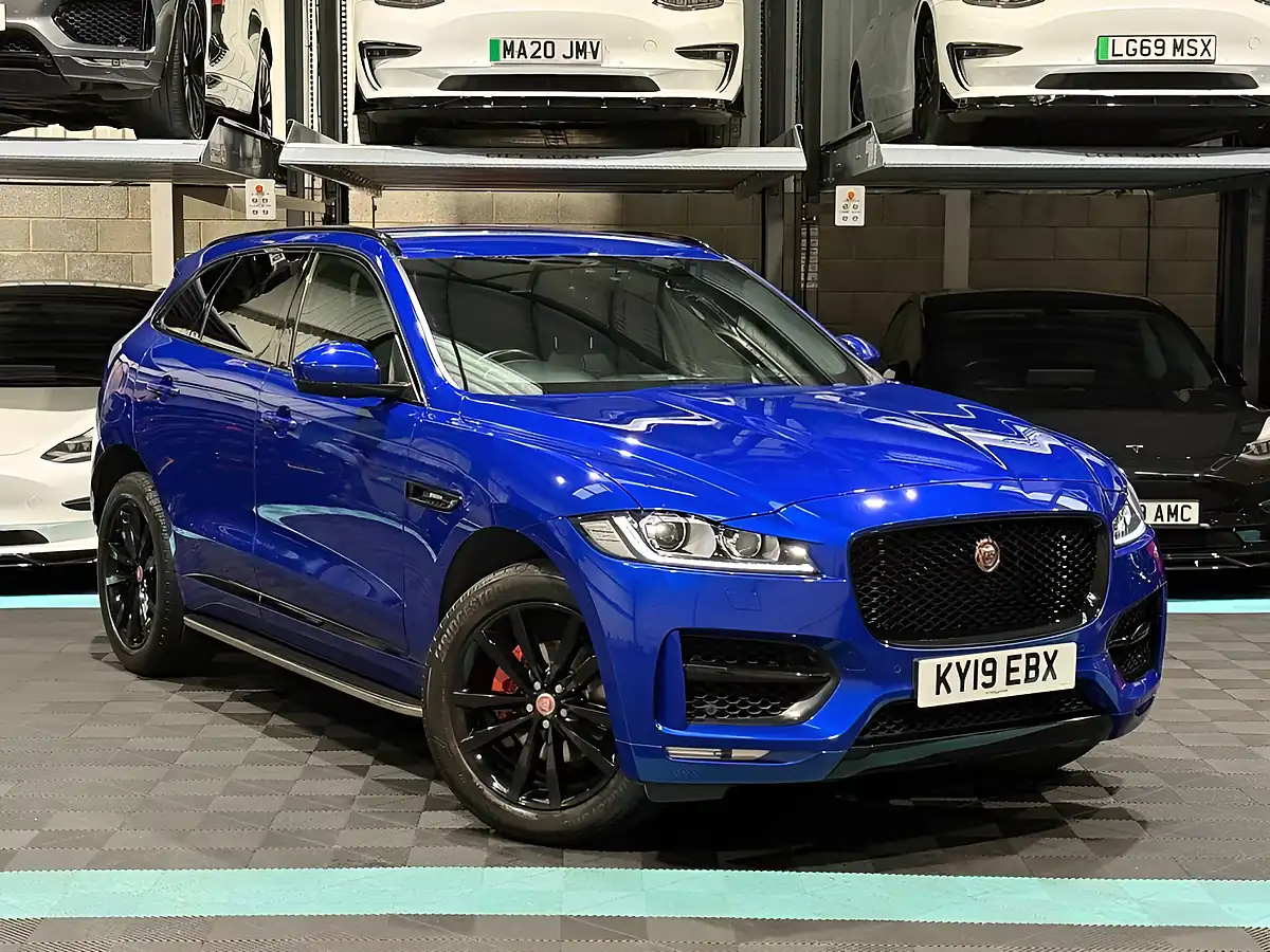 Used 2019 Jaguar F-Pace R-Sport Blue - Front View
