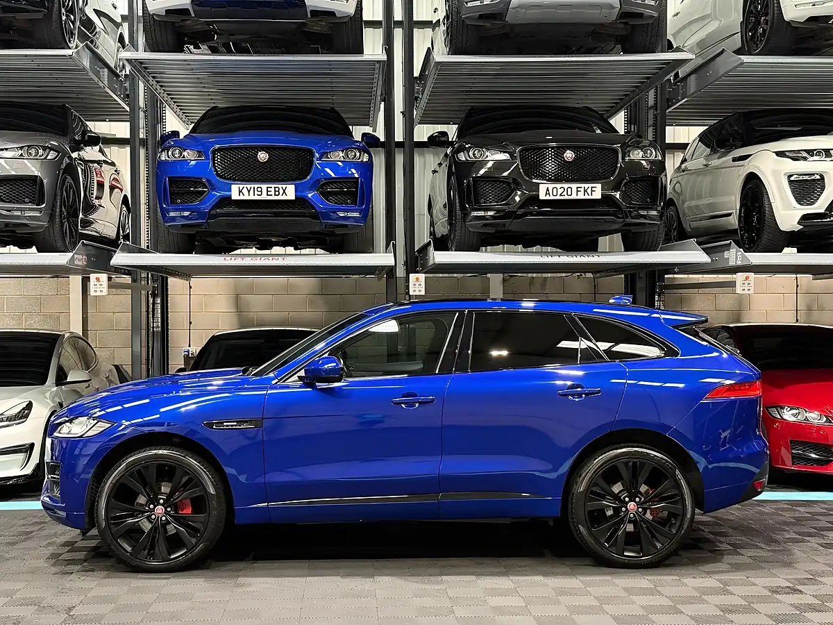 Used 2019 Jaguar F-Pace R-Sport Blue - Interior and Exterior details 6